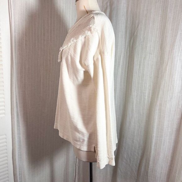 H&M | Women’s | Sweaters | S | Soft Lightweight Cream Frayed Sweater - Picture 3 of 5
